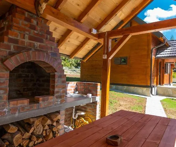 بيت للعطل Brvnara Petra